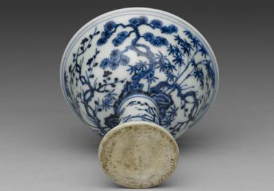 图片[3]-Stem cup with underglaze-blue decoration of pine, bamboo, and plum, Hsuan-te reign (1426-1435), Ming dynasty-China Archive